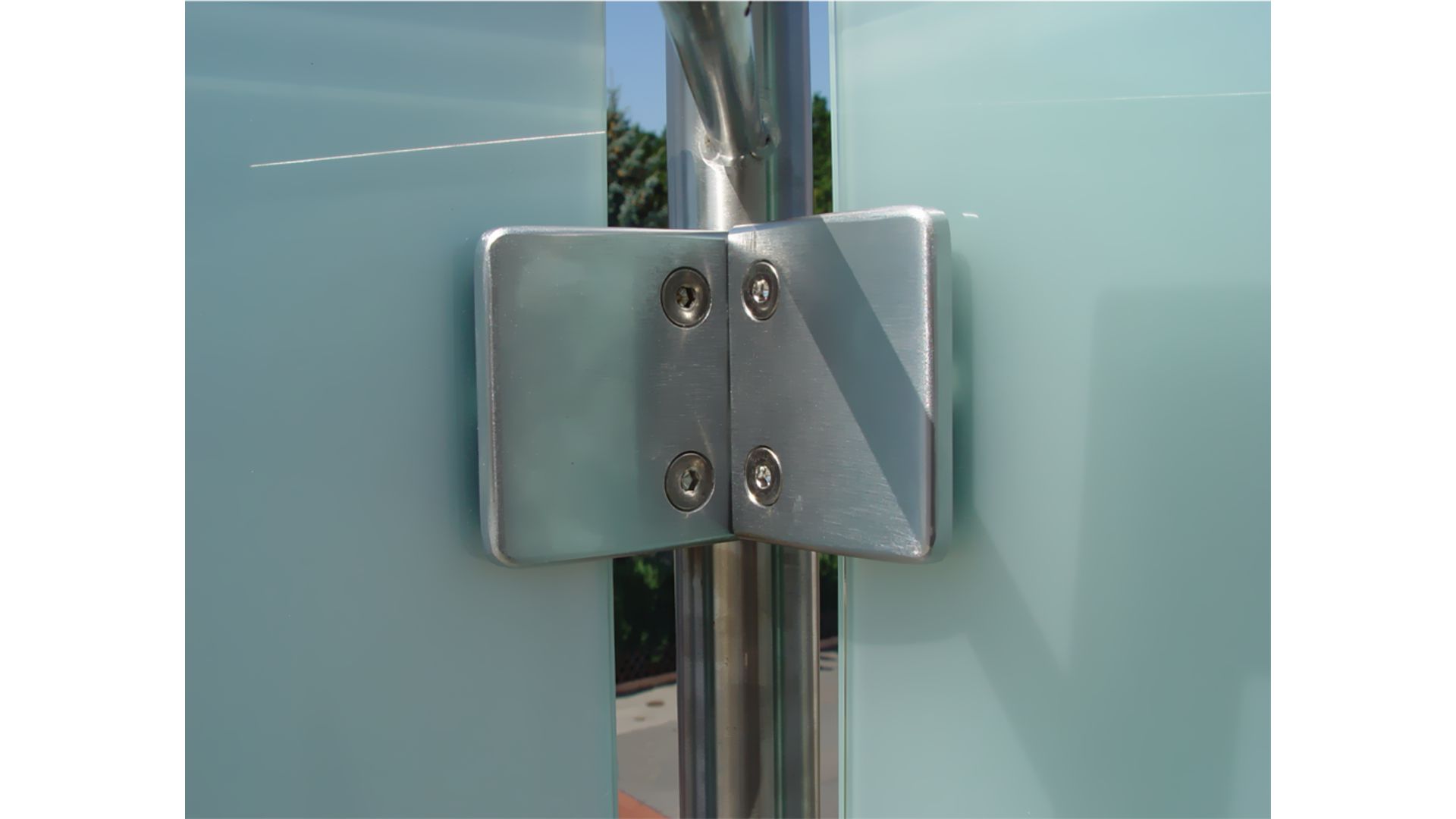Glasgeländer und Glasbrüstungen nach Maß GLAS VOIT GMBH GLAS VOIT GMBH