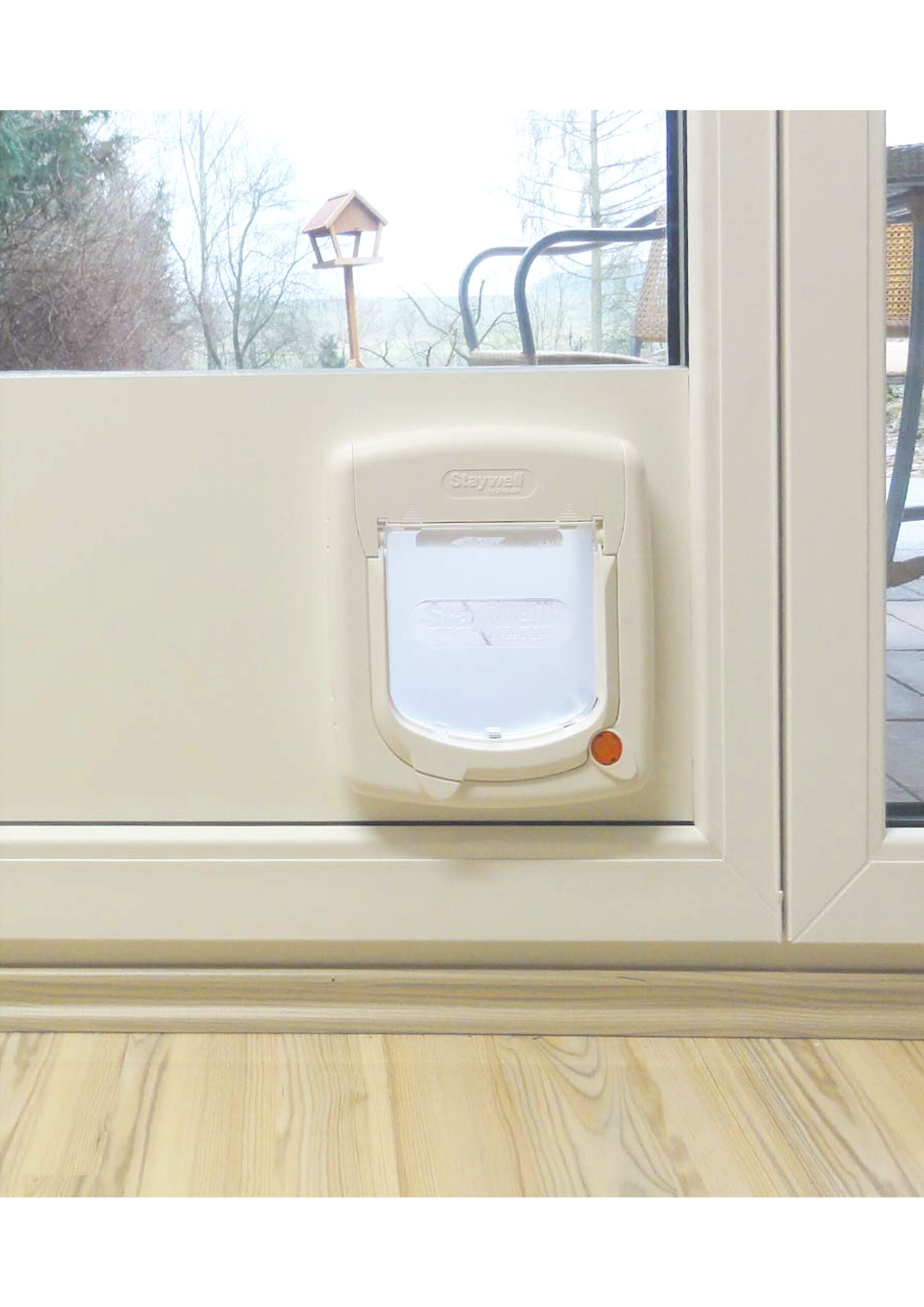 Wer Baut Katzenklappe In Fenster Ein Katzenklappe im Fenster oder der Balkontüre GLAS VOIT GMBH - GLAS VOIT GMBH
