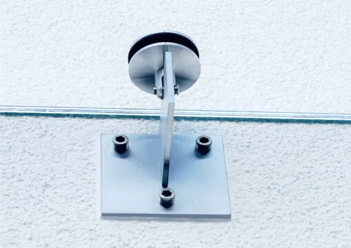 Befestigung Glasvordach